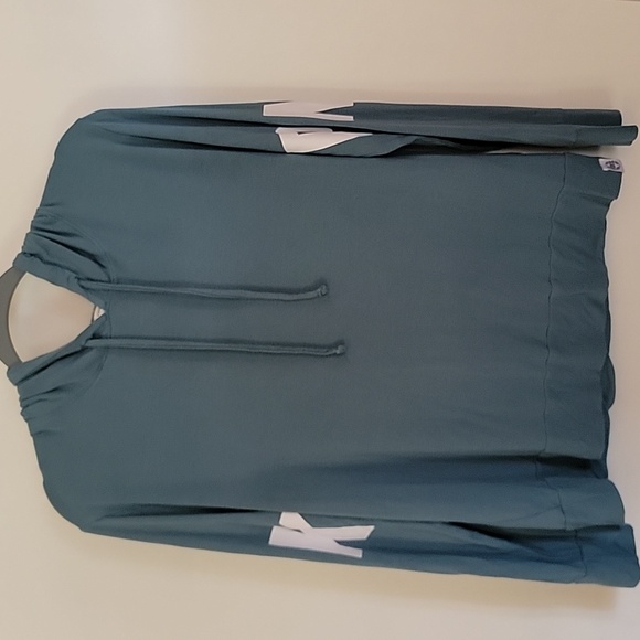 Pink- Victoria Secret Hoodie - Picture 1 of 8